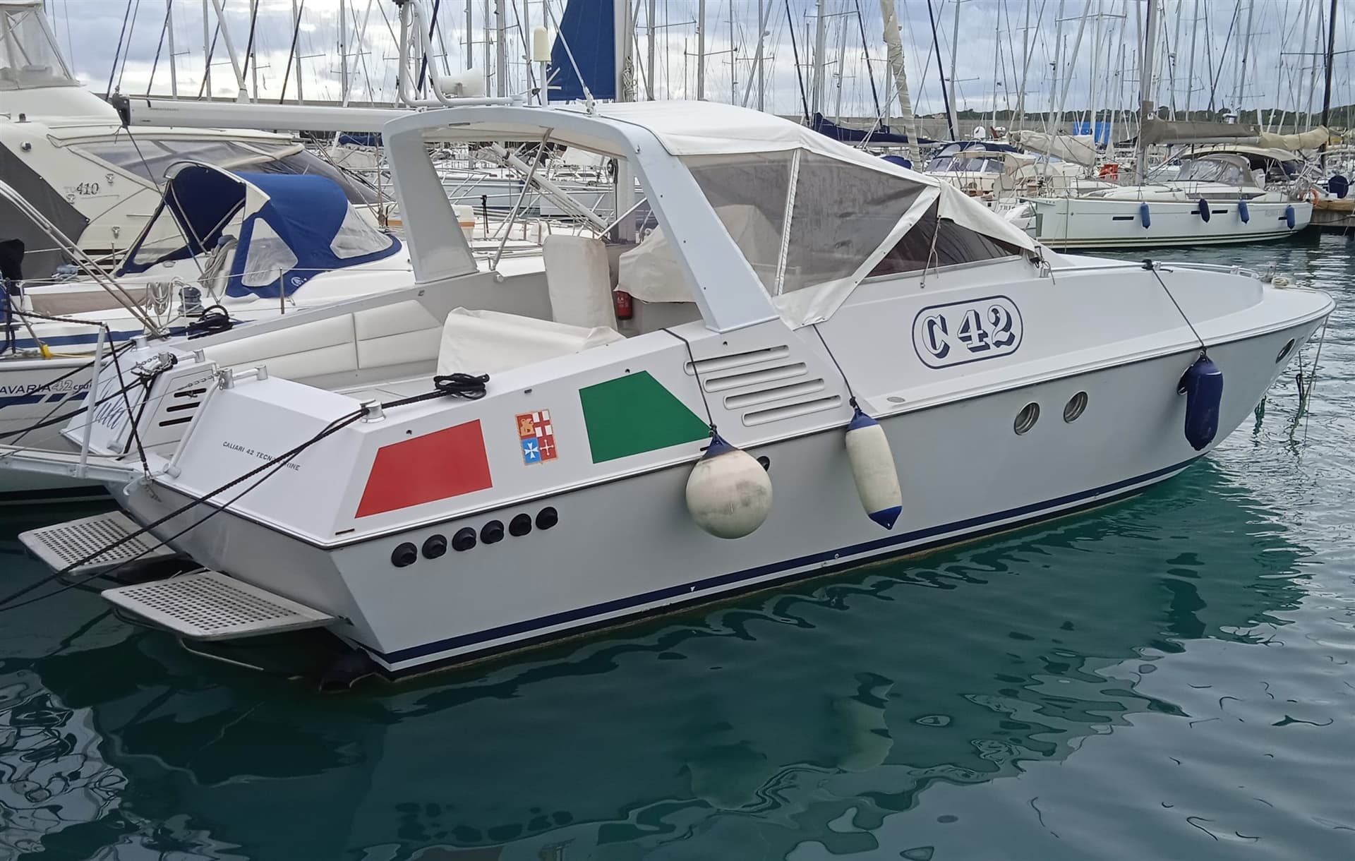 Tecnomarine C 42 - Main View Tecnomarine C 42 - Main View