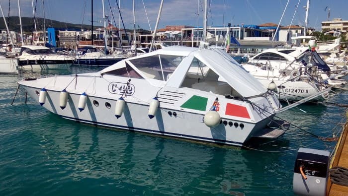 Tecnomarine C 42 - Detail View 1 Tecnomarine C 42 - Detail View 1