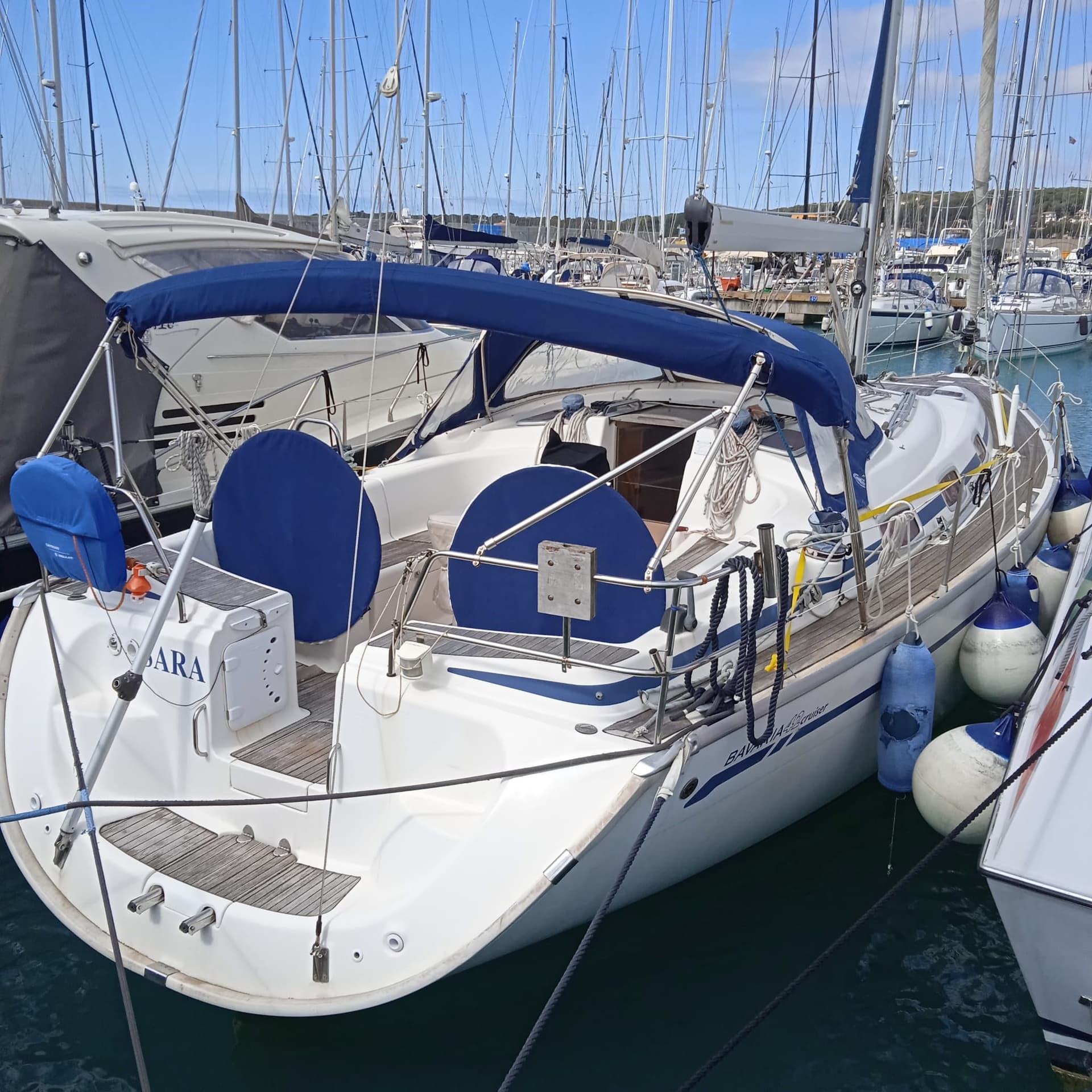 Bavaria Bavaria 42 Cruiser - Deck View Bavaria Bavaria 42 Cruiser - Deck View