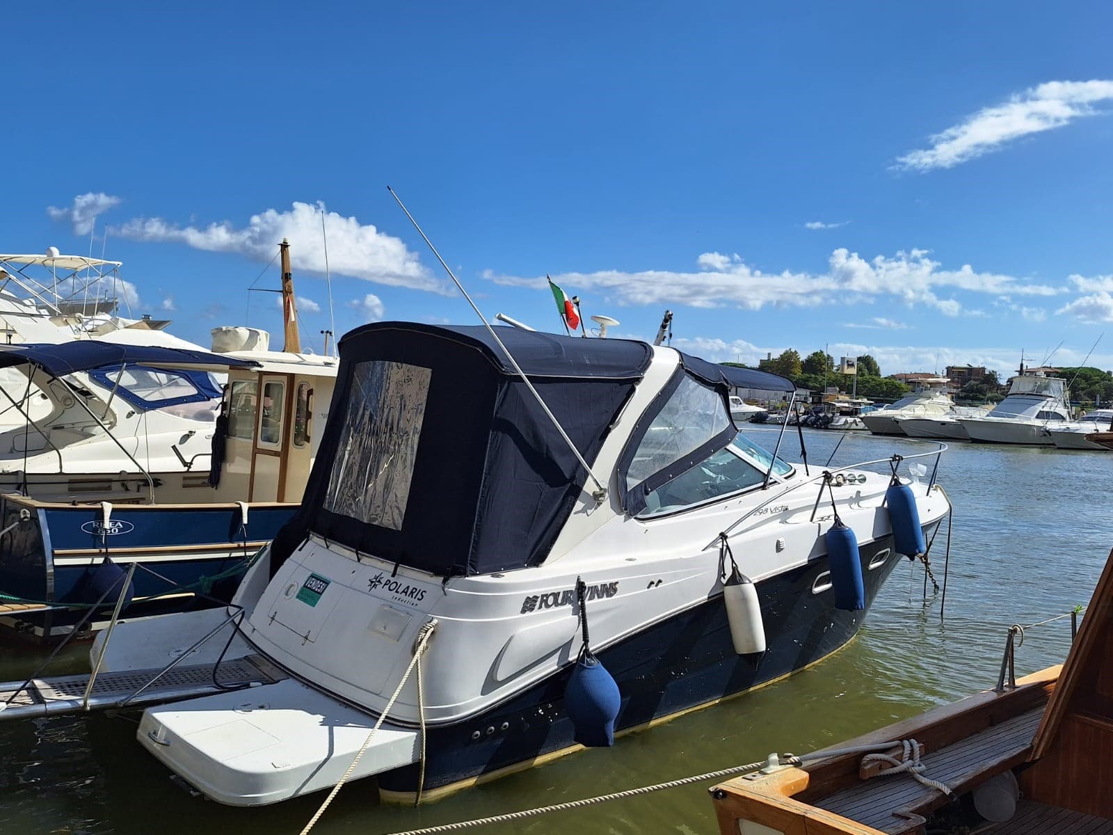 Four Winns Four Winns 295 Vista - Interior View Four Winns Four Winns 295 Vista - Interior View