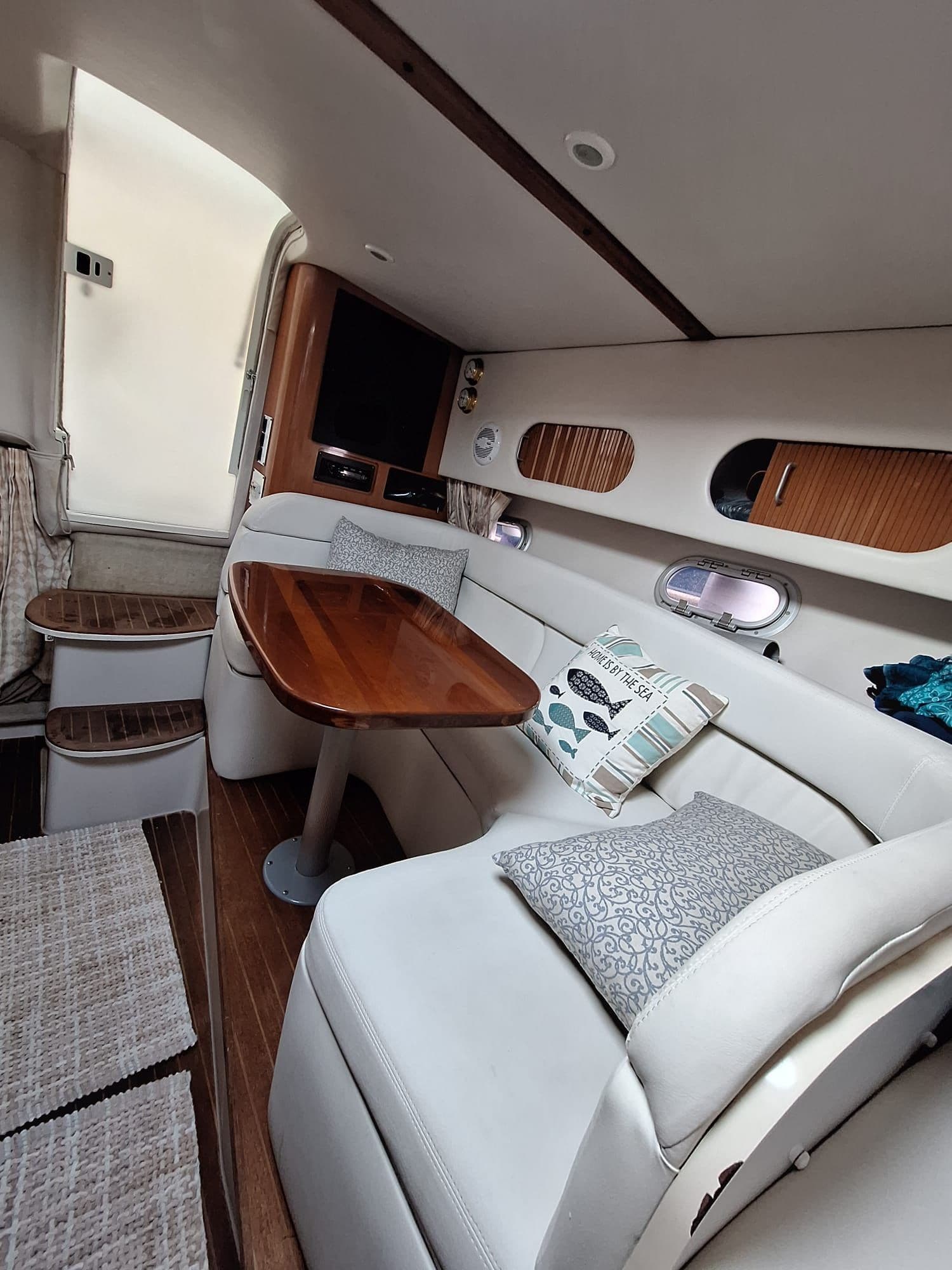 Four Winns Four Winns 295 Vista - Detail View 1 Four Winns Four Winns 295 Vista - Detail View 1