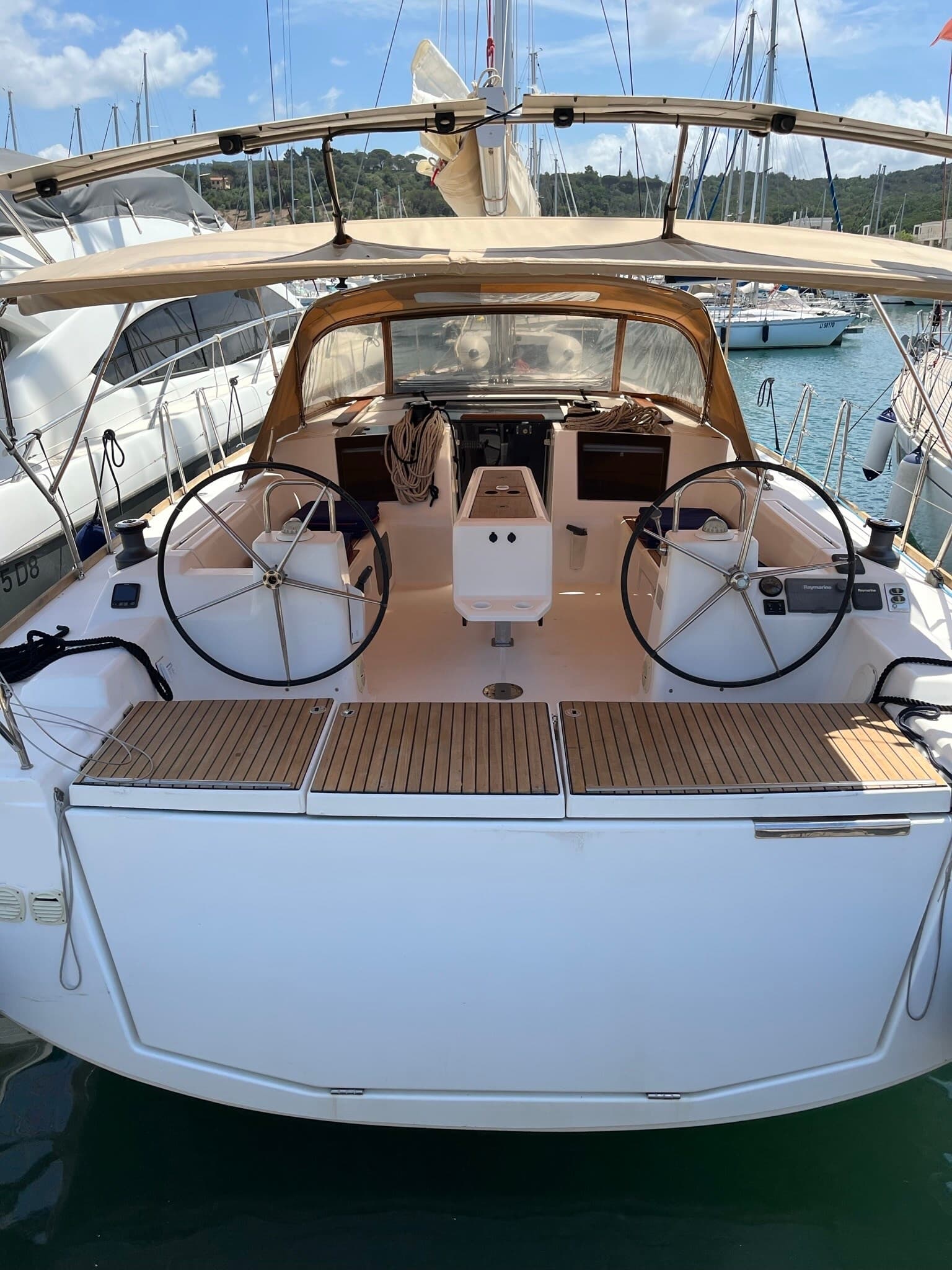 Dufour Yachts 460 Grandlarge d'occasion - image hero 6