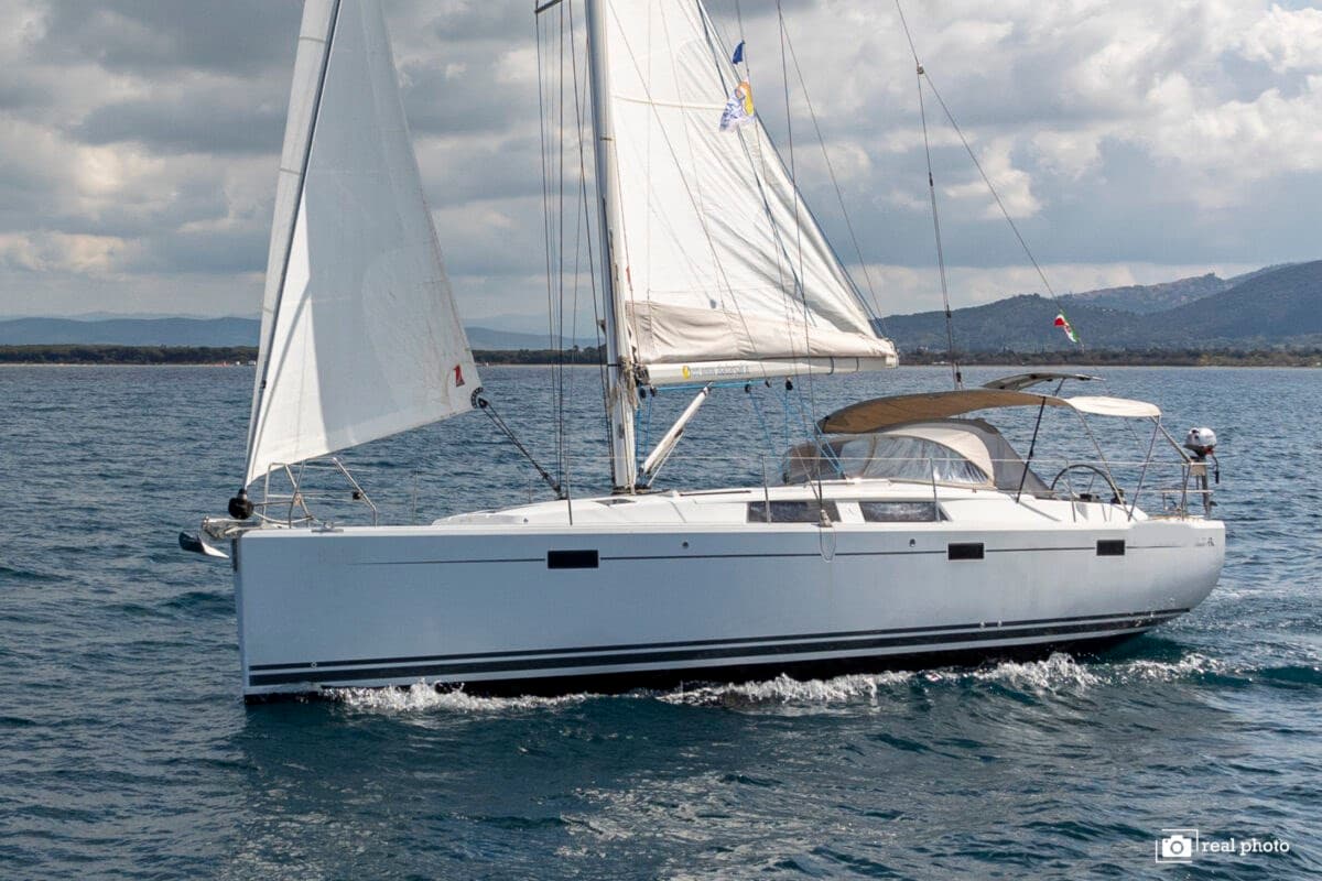 Hanse Hanse 415 - Deck View Hanse Hanse 415 - Deck View