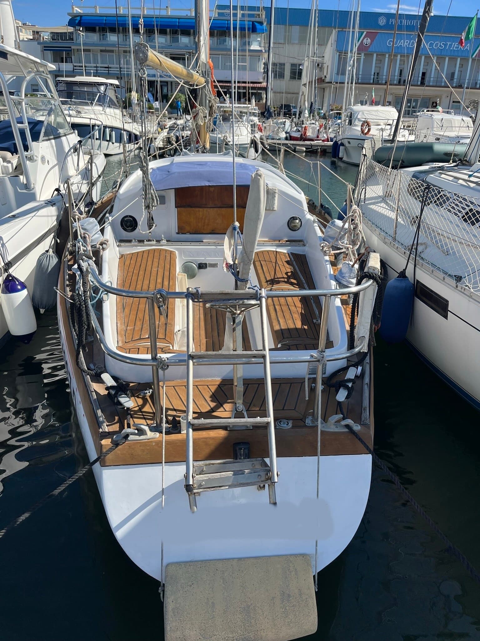 Nordcantieri Mania 35 - Detail View 1 Nordcantieri Mania 35 - Detail View 1