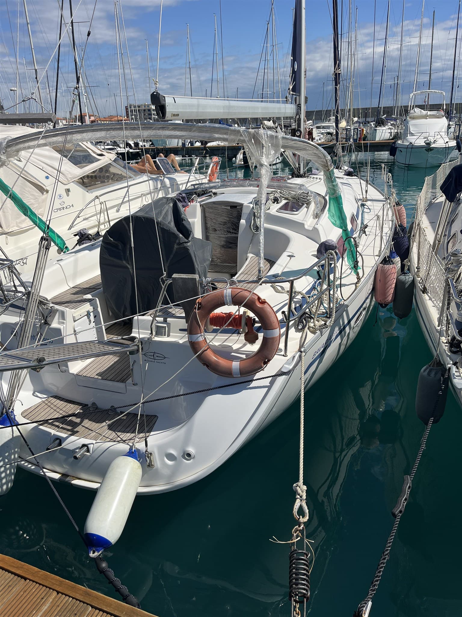 Bavaria Bavaria 39 Cruiser/2005 - Deck View Bavaria Bavaria 39 Cruiser/2005 - Deck View