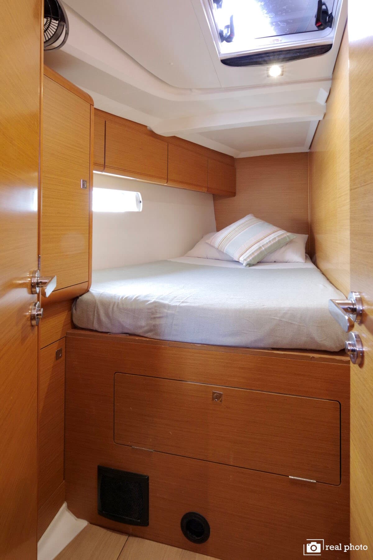 Jeanneau SUN ODYSSEY 519 d'occasion - image hero 10