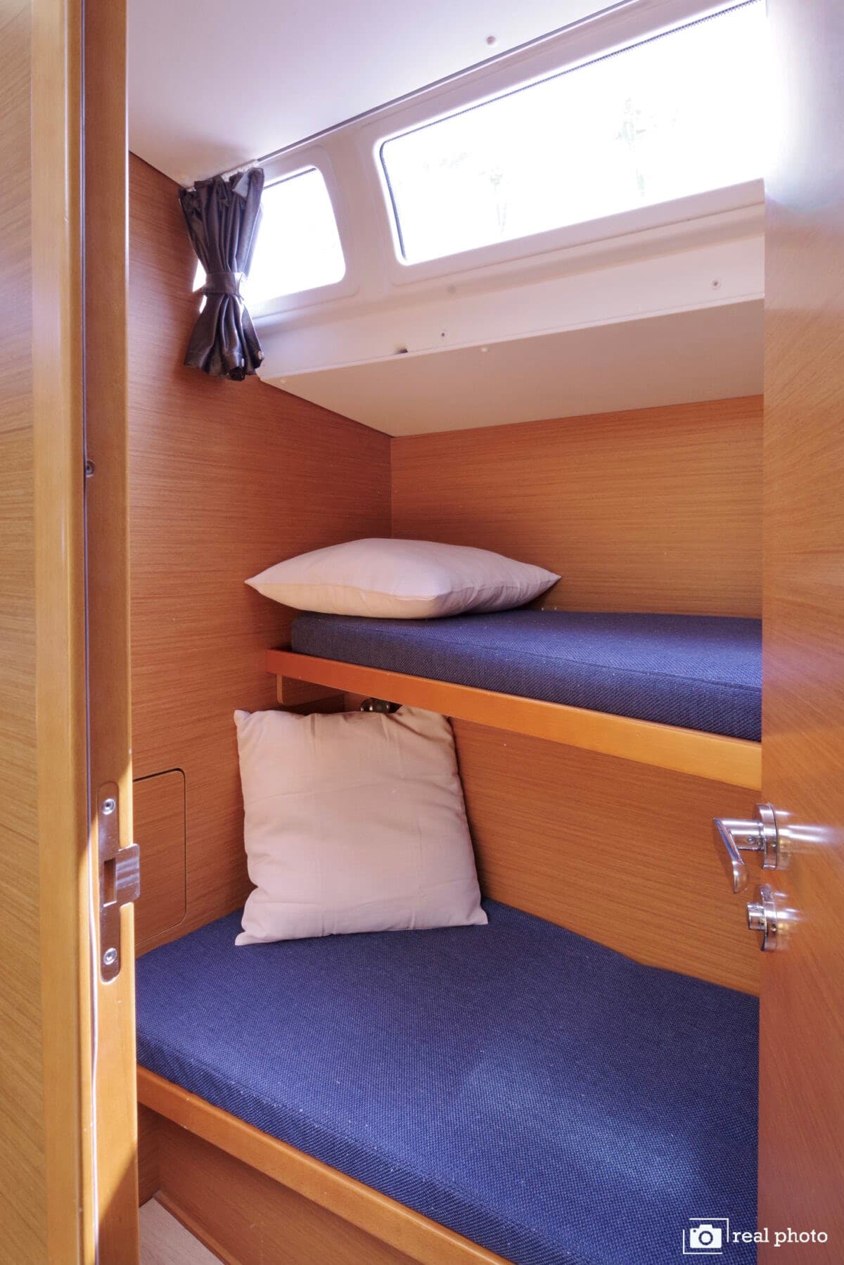 Jeanneau SUN ODYSSEY 519 d'occasion - image hero 12