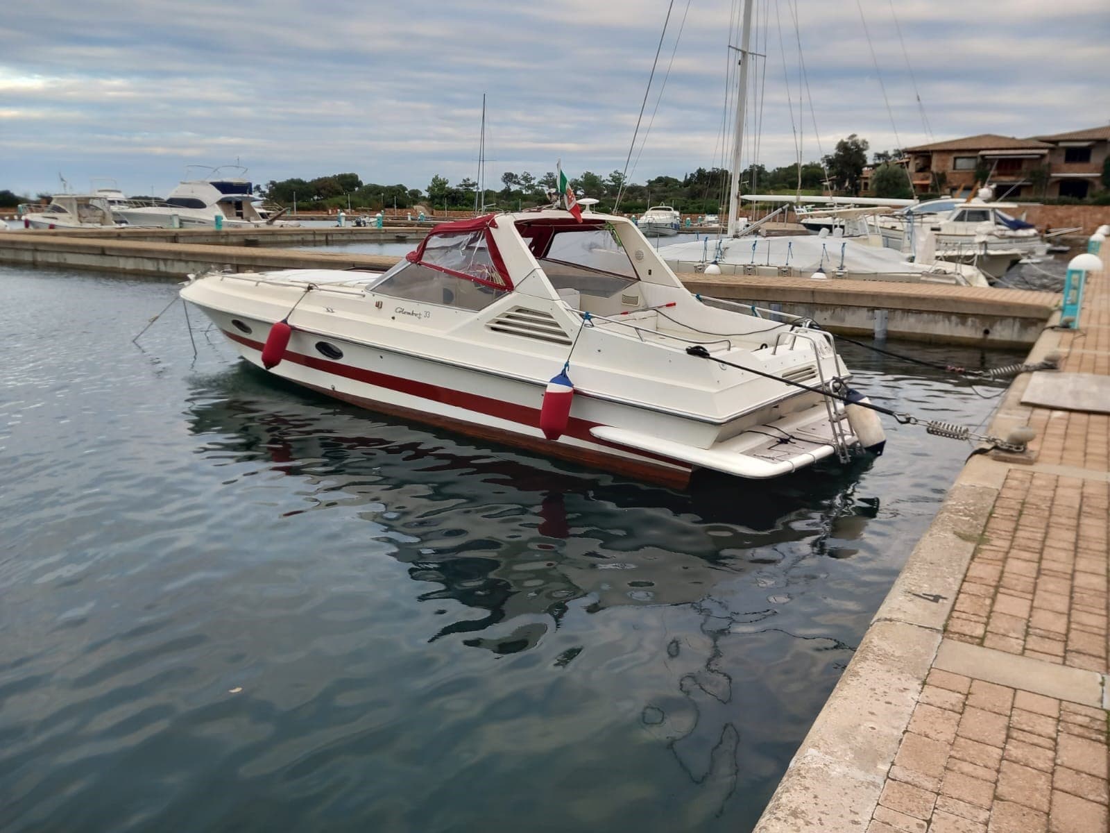 Colombo Colombo 33 - Detail View 1 Colombo Colombo 33 - Detail View 1