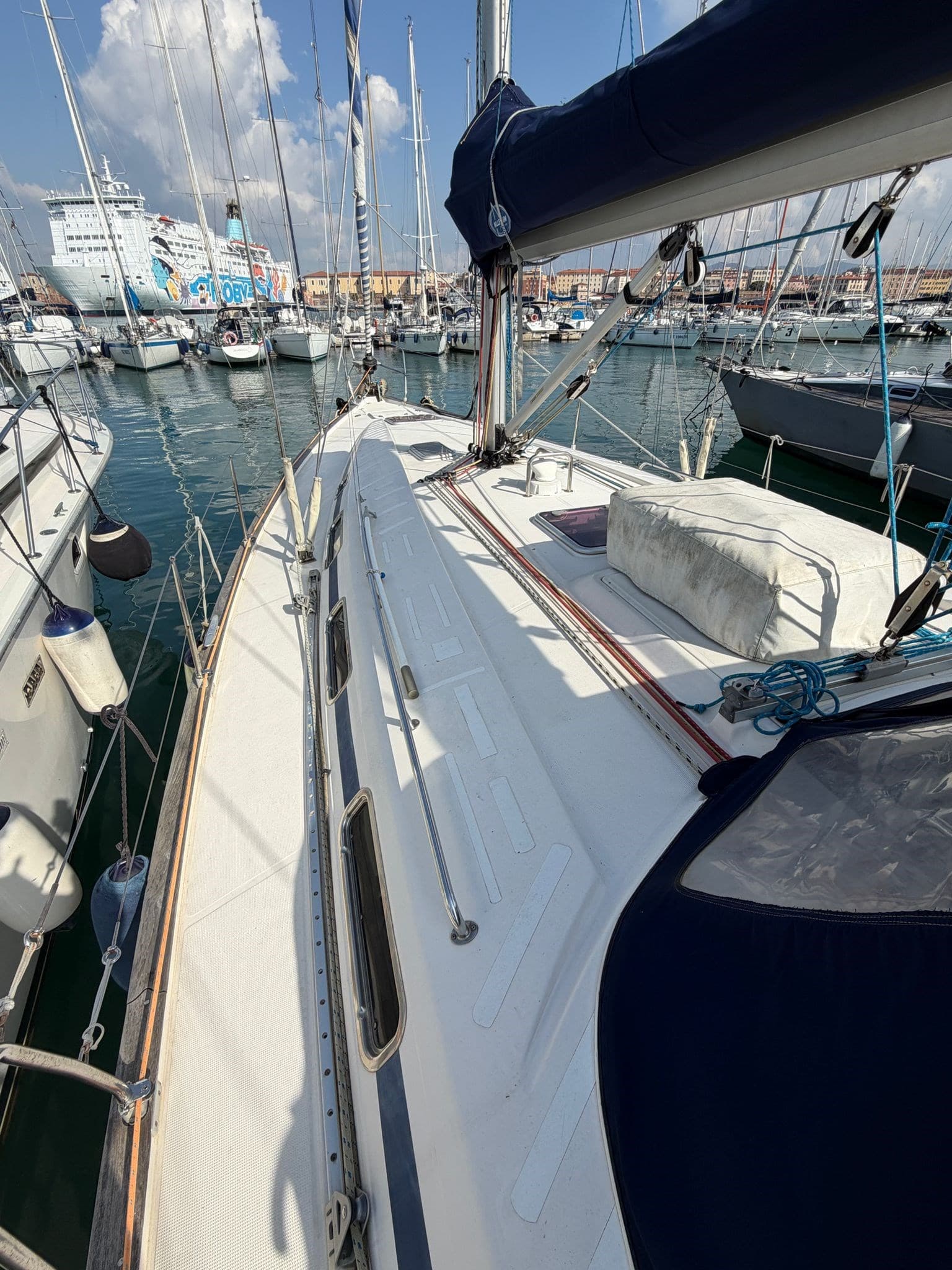 Bavaria Bavaria 44/2002 - Interior View Bavaria Bavaria 44/2002 - Interior View