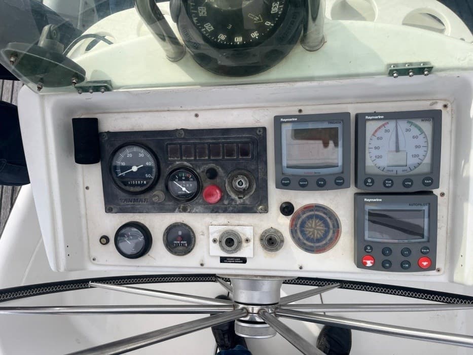 Beneteau Oceanis 411 usato - foto hero 5
