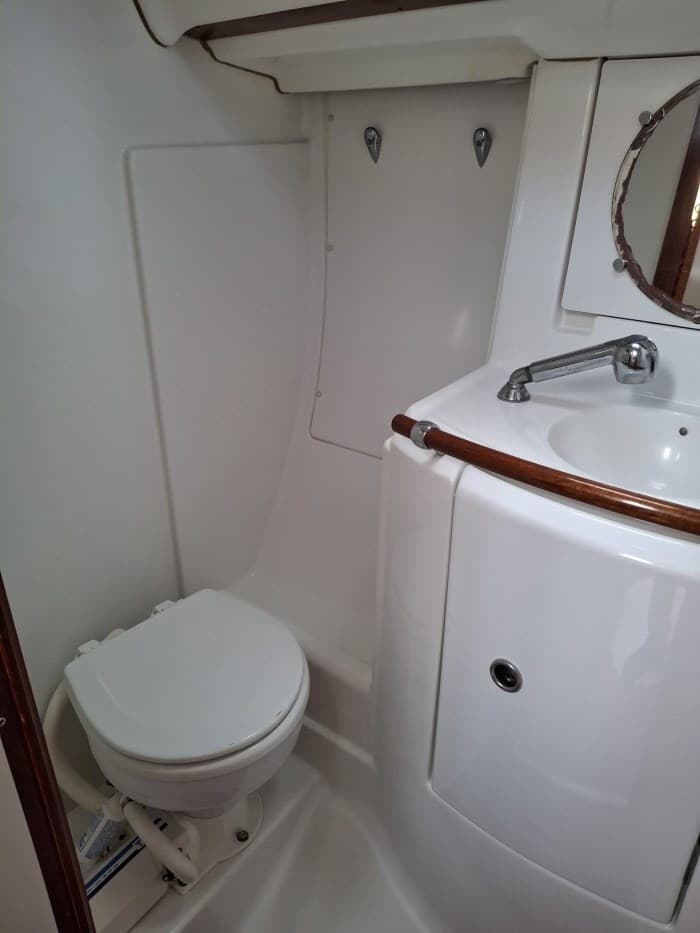 Beneteau Oceanis 411 usato - foto hero 21