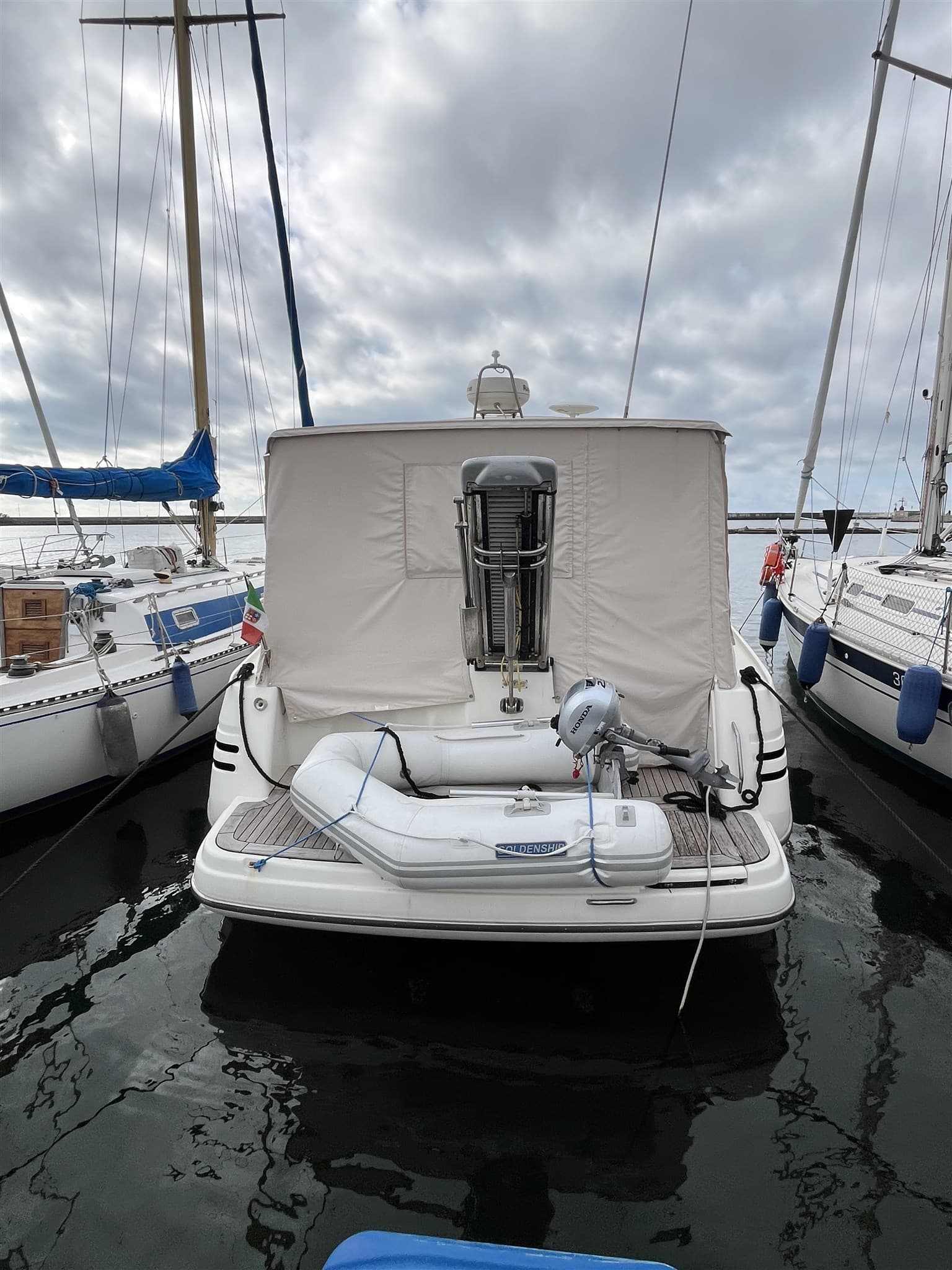 Cranchi Smeraldo 37 - Deck View Cranchi Smeraldo 37 - Deck View