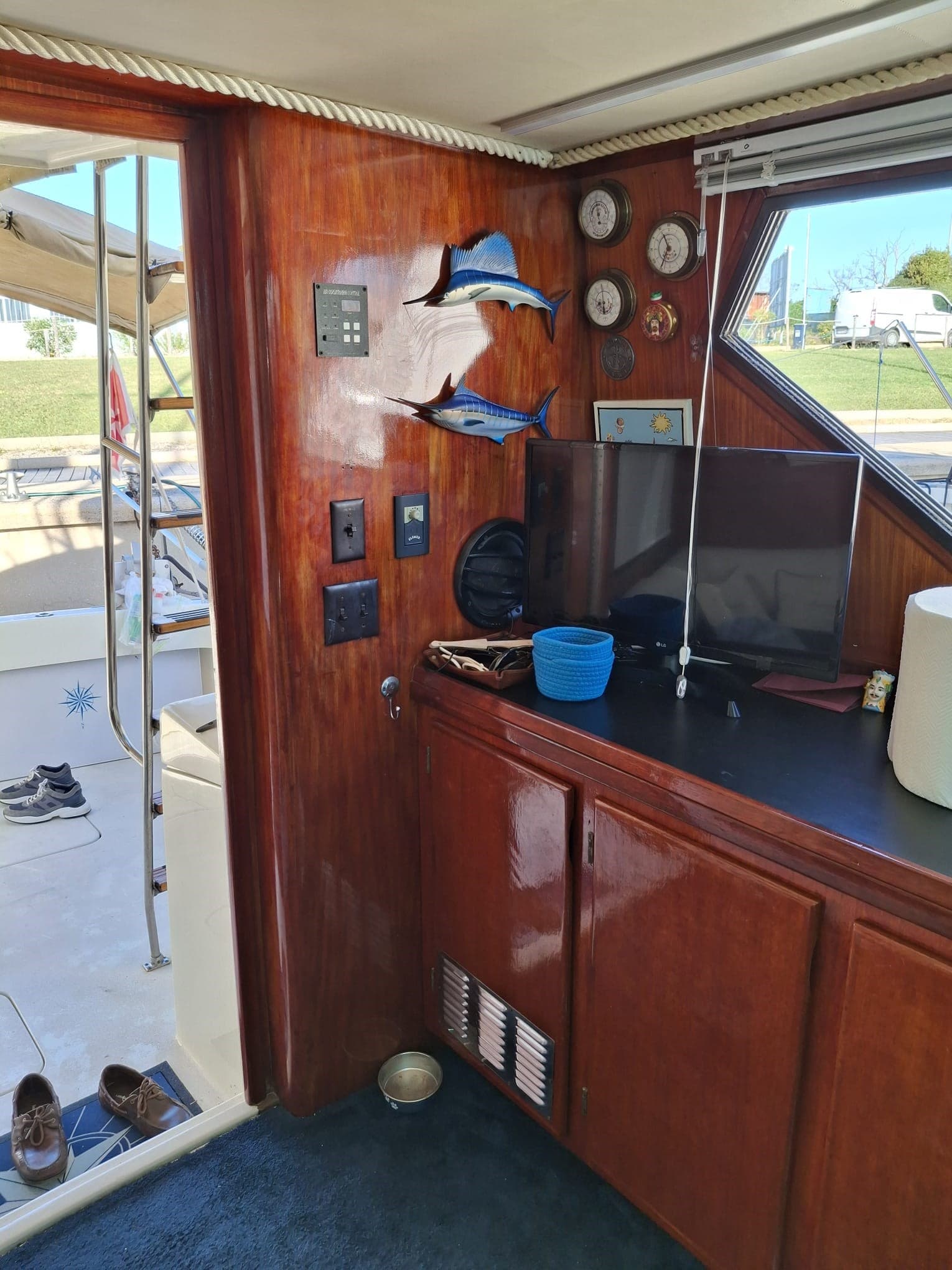 Hatteras 38 CONVERTIBLE usato - foto hero 16