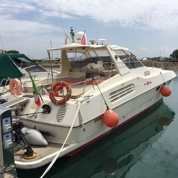Riva Diable 50 - Deck View Riva Diable 50 - Deck View