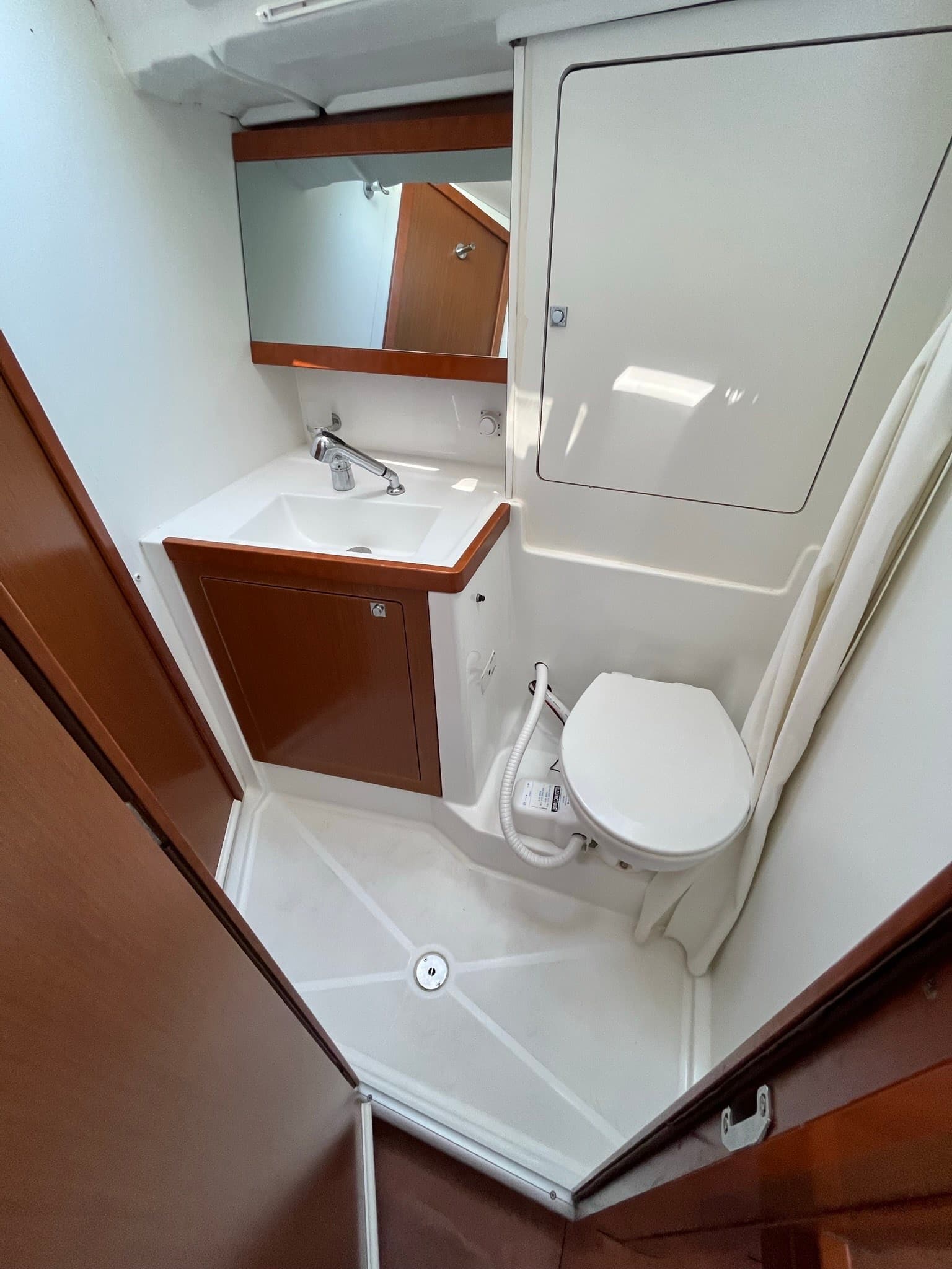 Beneteau OCEANIS 48 usato - foto hero 18