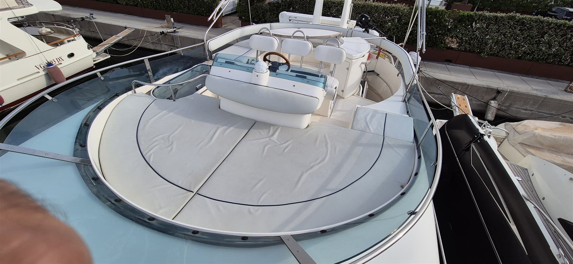 Fairline SQUADRON 62 usato - foto hero 14