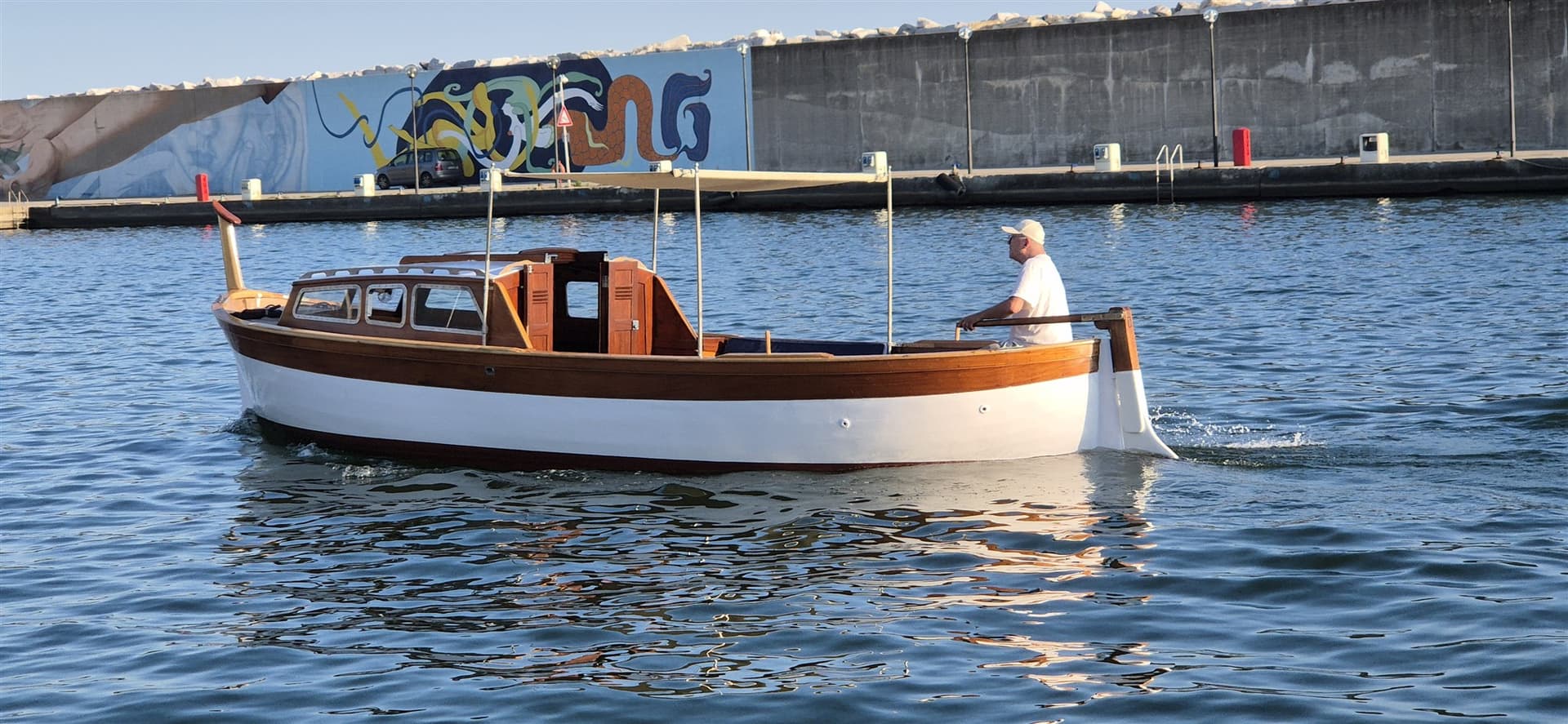 Viacava Gozzo Portofinense - Detail View 1 Viacava Gozzo Portofinense - Detail View 1