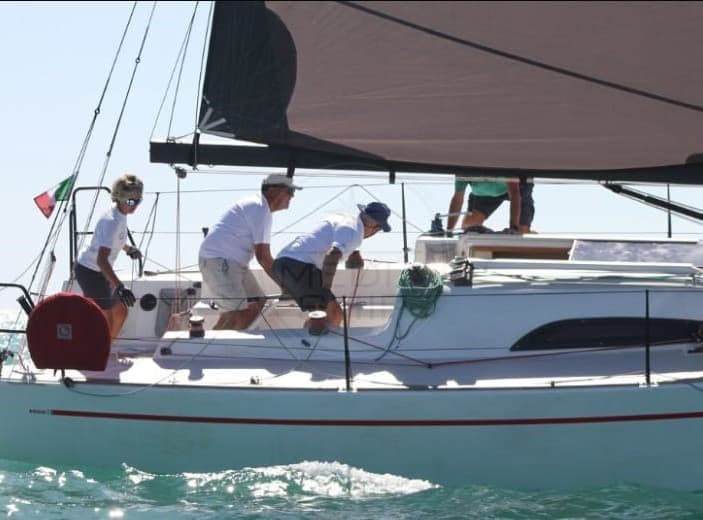 Bonin Bonin 31 - Detail View 1 Bonin Bonin 31 - Detail View 1