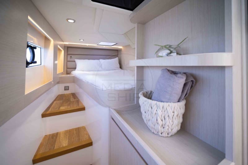 Gulf Craft Silvercat 46 Lux used - hero image 14