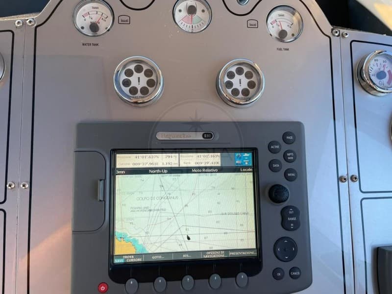 Cayman 48 - Deck View Cayman 48 - Deck View