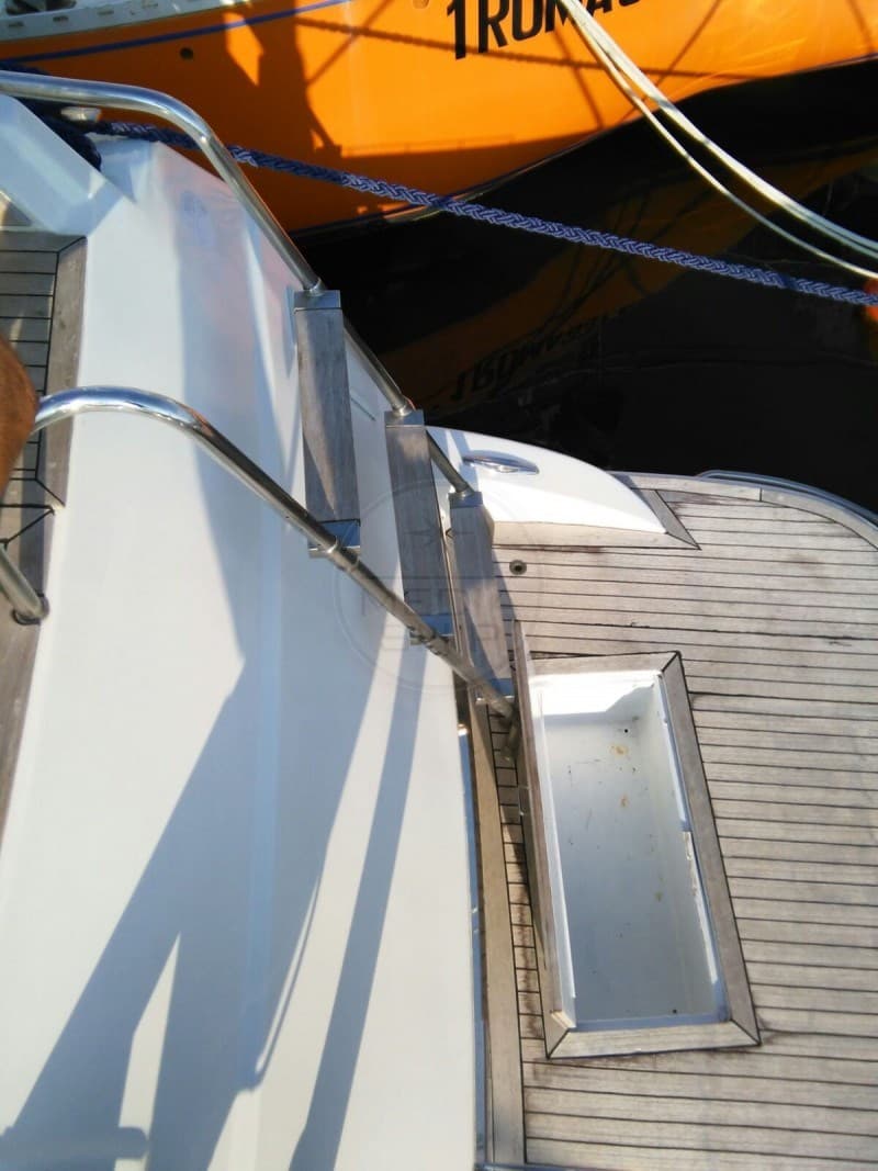 Airon Marine Airon 42 - Deck View Airon Marine Airon 42 - Deck View