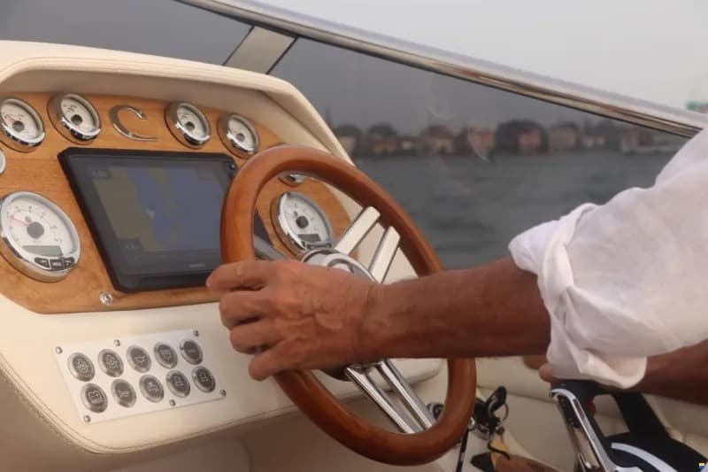 Comitti Venezia 31 - Deck View Comitti Venezia 31 - Deck View