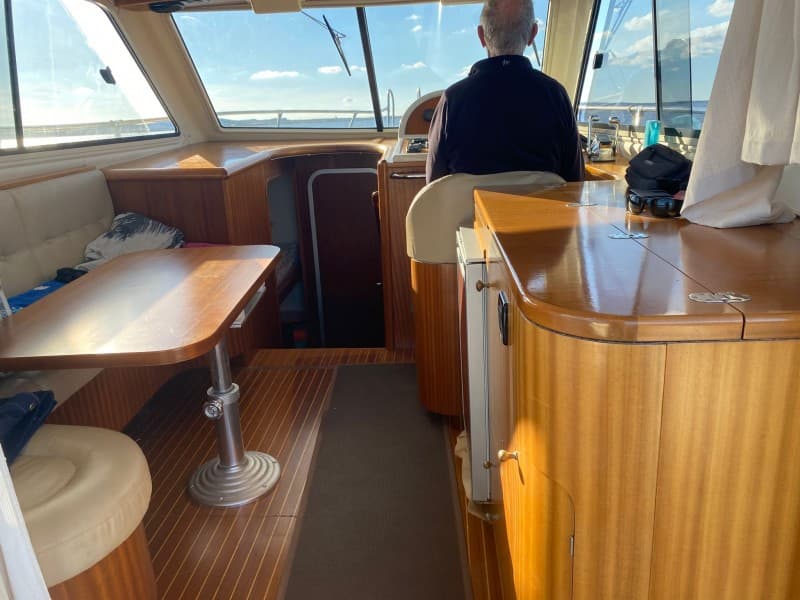 Nautica Po Sea World 34 - Interior View Nautica Po Sea World 34 - Interior View