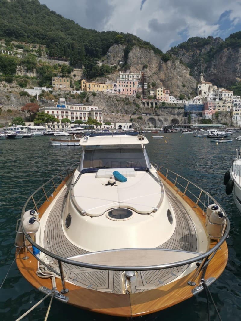 Nautica Esposito Futura Cabin 38 - Deck View Nautica Esposito Futura Cabin 38 - Deck View