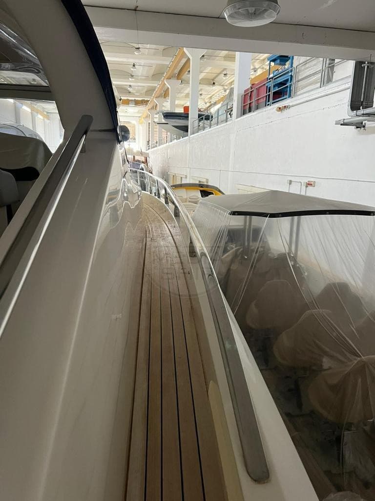 Abbate Bruno Primatist G46 - Interior View Abbate Bruno Primatist G46 - Interior View