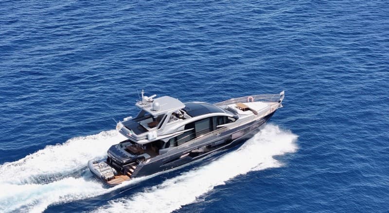 Galeon Yacht Galeon 700 Skydeck usato - foto hero 13