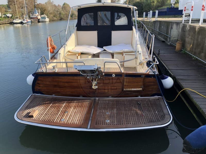 Rose island Lobster 49 - Deck View Rose island Lobster 49 - Deck View