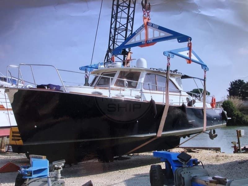 Rose island Lobster 49 - Detail View 1 Rose island Lobster 49 - Detail View 1