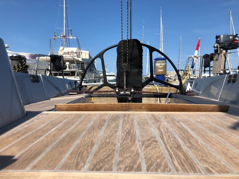 Comar Comet 51s - Deck View Comar Comet 51s - Deck View