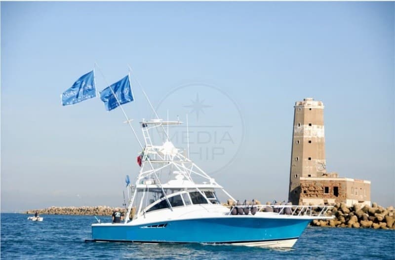 Luhrs Luhrs 380 - Detail View 1 Luhrs Luhrs 380 - Detail View 1