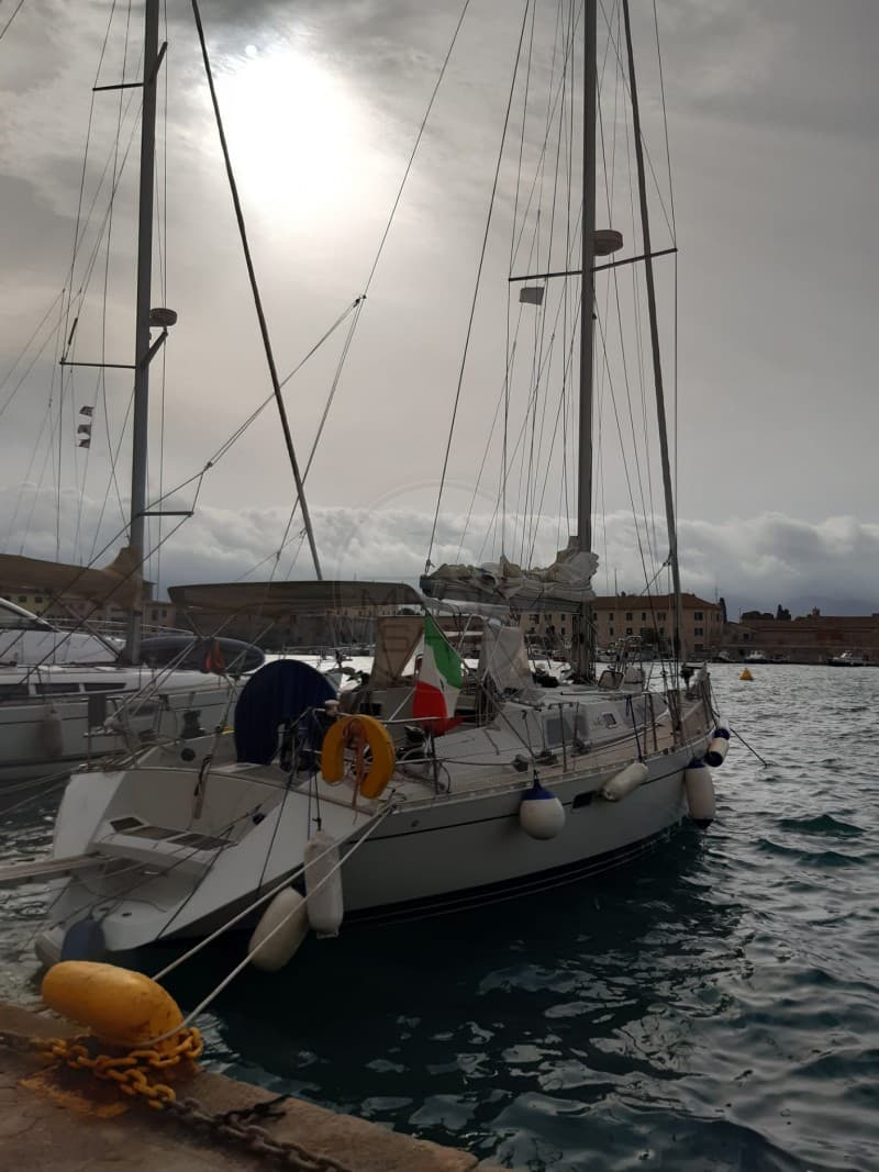 Kirie Feeling 446 - Deck View Kirie Feeling 446 - Deck View