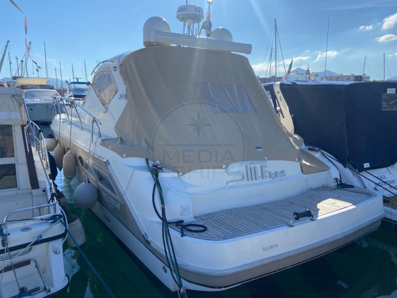 Manò Marine Mano' 35 - Detail View 1 Manò Marine Mano' 35 - Detail View 1