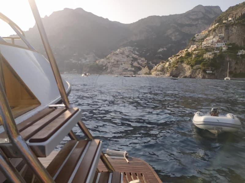 Cantieri di Pisa Akhir 22 S - Deck View Cantieri di Pisa Akhir 22 S - Deck View