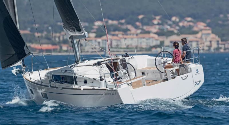 Beneteau Oceanis 38.1 d'occasion - détail 1