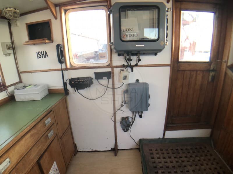Cantiere Navale Pellegrino Rimorchiatore 22 Mt used - hero image 19