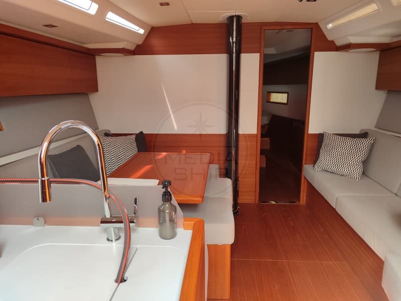 Solaris Yachts Solaris 44 usato - foto hero 24