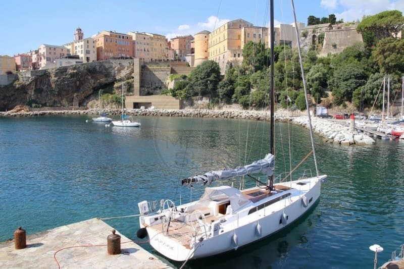 Solaris Yachts Solaris 44 - Detail View 1 Solaris Yachts Solaris 44 - Detail View 1