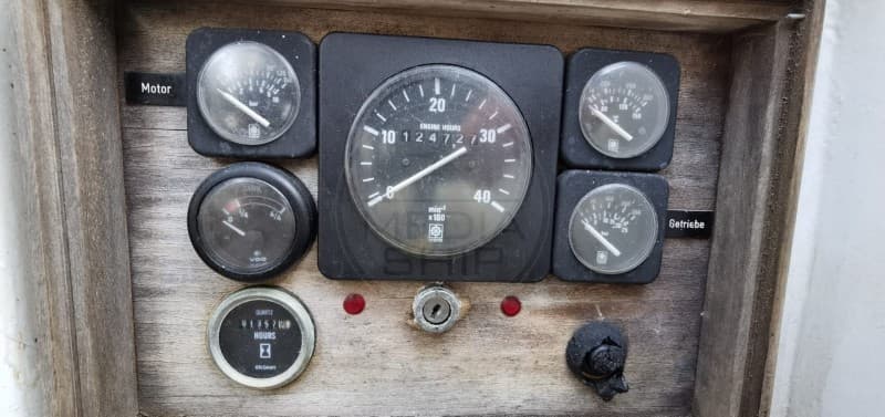 Cantieri Navali Toulon Ketch 13,30 Mt - Interior View Cantieri Navali Toulon Ketch 13,30 Mt - Interior View