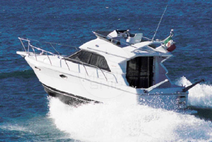 Uniesse Marine Giant Fly - Main View Uniesse Marine Giant Fly - Main View