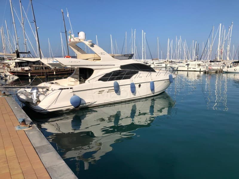 Azimut 50 - Detail View 1 Azimut 50 - Detail View 1