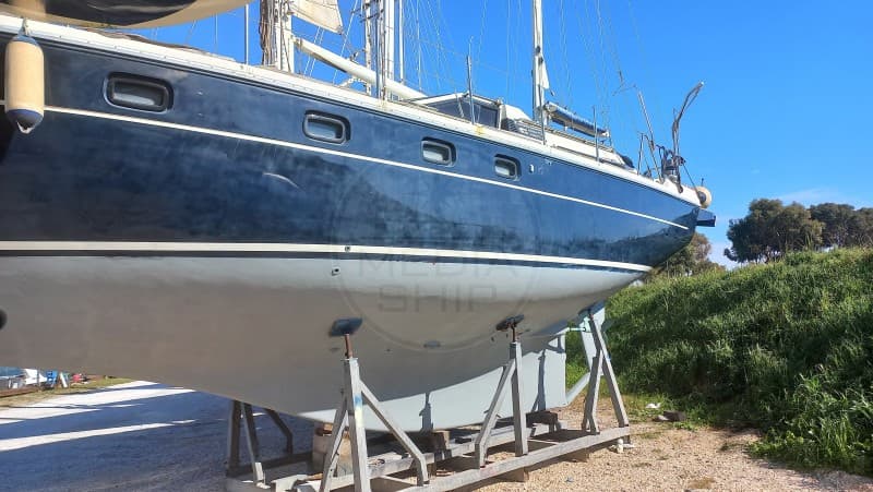 Ferretti Altura 422 - Interior View Ferretti Altura 422 - Interior View