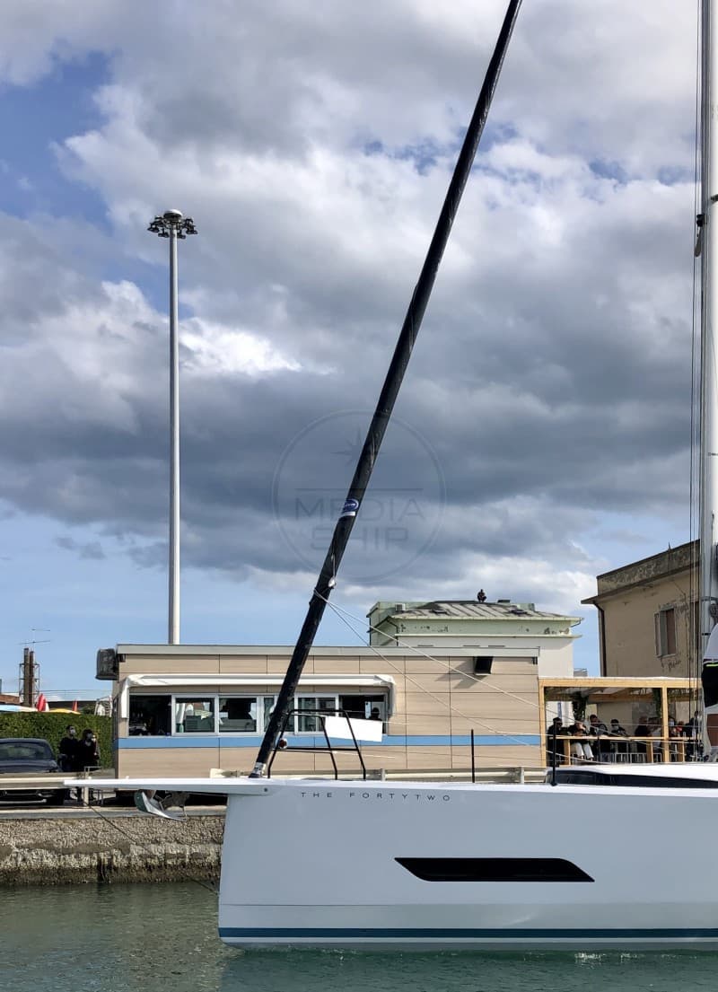 Eleva Yachts The Fortytwo usato - foto hero 12