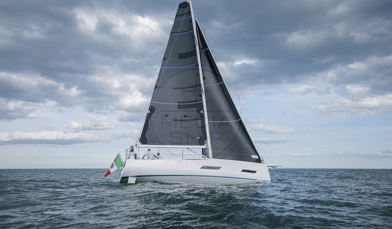 Eleva Yachts The Fortytwo - Deck View Eleva Yachts The Fortytwo - Deck View