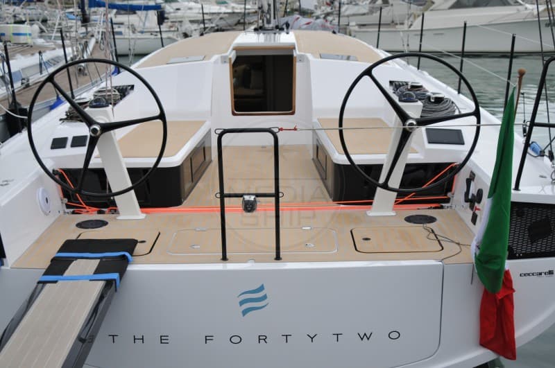 Eleva Yachts The Fortytwo usato - foto hero 14