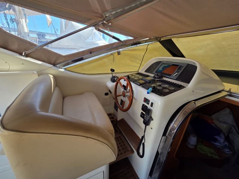 Uniesse Marine UNIESSE 42 usato - foto hero 12