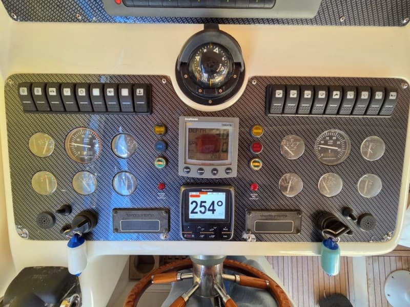 Uniesse Marine UNIESSE 42 usato - foto hero 14